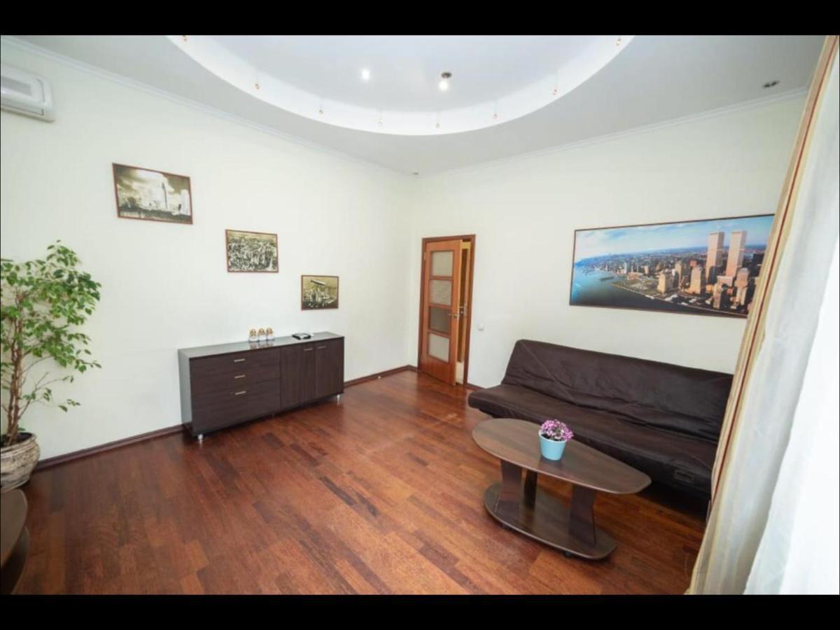 Kievapart Apartamento Exterior foto